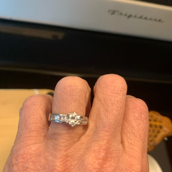 Ring - Picture 1 of 1